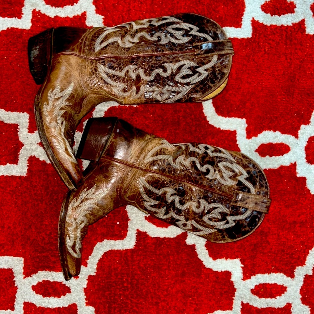 Brown SHYANNE cowboy boots